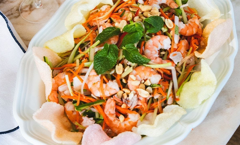 Papaya Salad with Shrimp and Pork